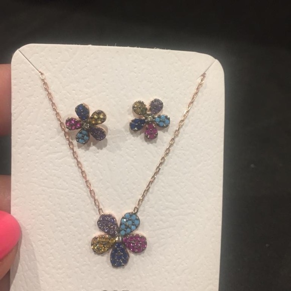 Silver Stamped 925 Flower set - Picture 2 of 2